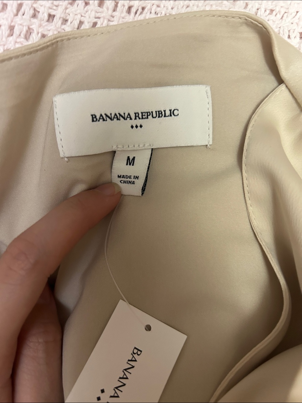 Banana Republic Pale Sage Twist-Front Sleeveless Top - Picture 3 of 3